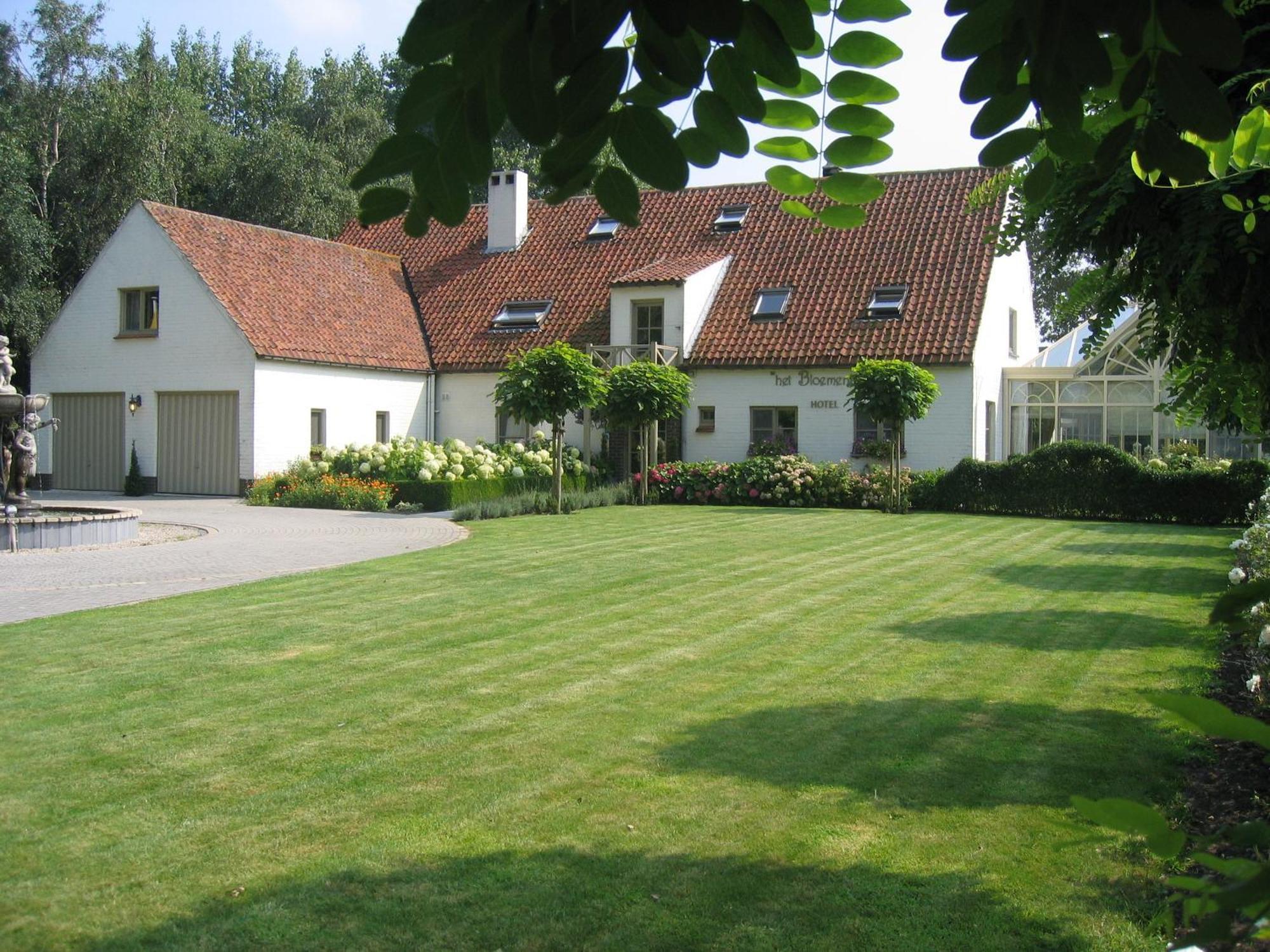 Boutique Hotel Het Bloemenhof บรูจส์ ภายนอก รูปภาพ